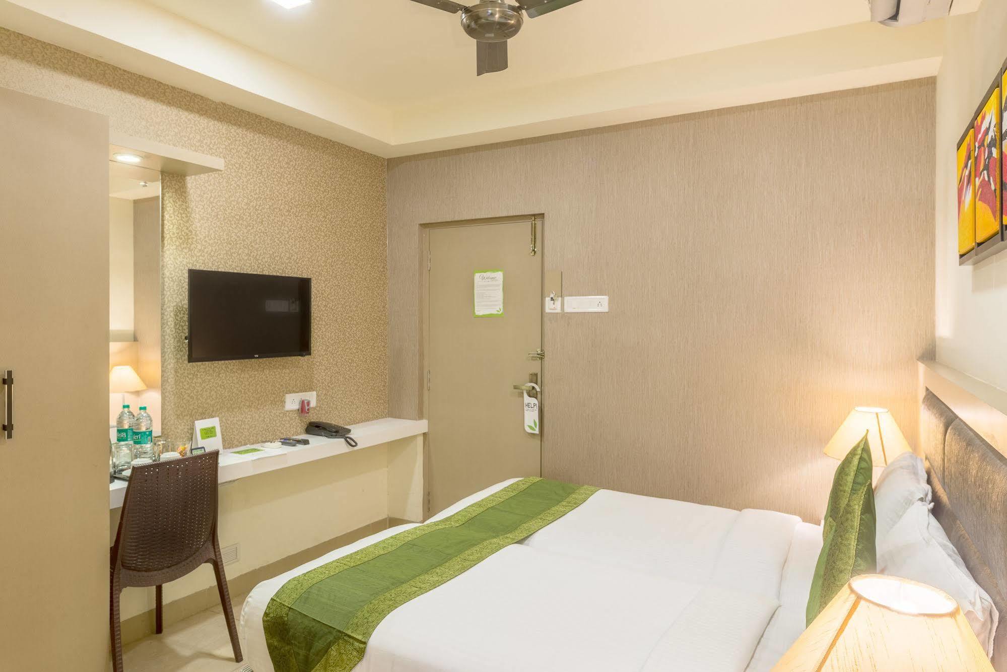 Treebo Nestlay Airport Alandur Hotel Csennai Kültér fotó