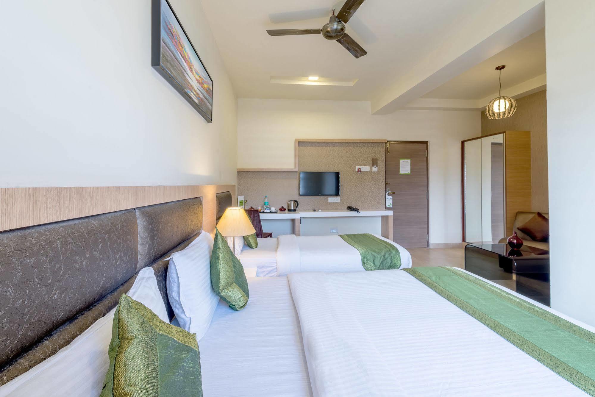 Treebo Nestlay Airport Alandur Hotel Csennai Kültér fotó