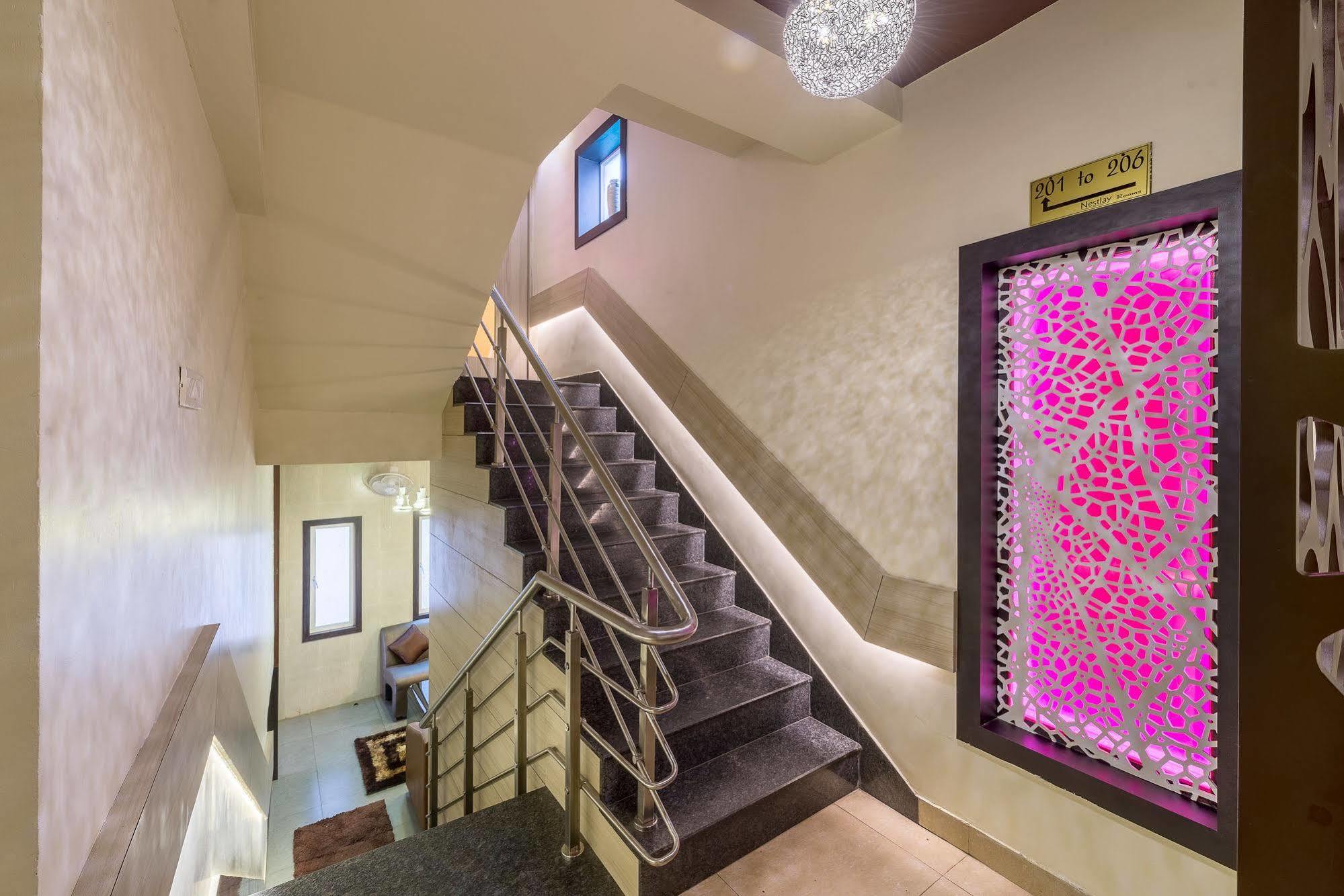 Treebo Nestlay Airport Alandur Hotel Csennai Kültér fotó